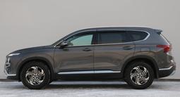 Hyundai Santa Fe 2022 года за 17 750 000 тг. в Астана – фото 3