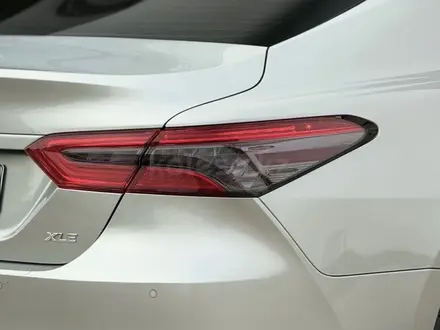 Toyota Camry 2019 года за 7 400 000 тг. в Актау – фото 12