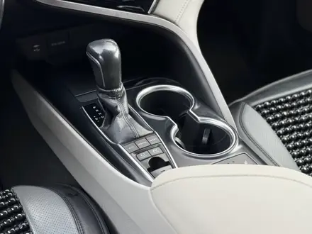Toyota Camry 2019 года за 7 400 000 тг. в Актау – фото 19