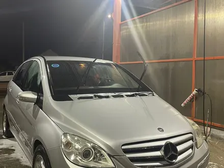 Mercedes-Benz B 170 2006 года за 1 800 000 тг. в Атырау – фото 4