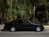 Mercedes-Benz E 320 1996 года за 2 550 000 тг. в Астана – фото 3