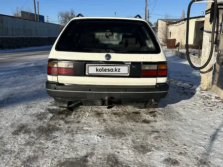 Volkswagen Passat 1991 года за 1 300 000 тг. в Мерке – фото 5