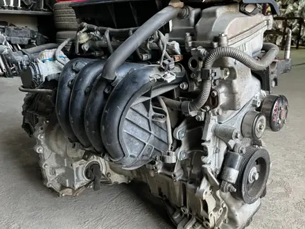 Двигатель Toyota 2AZ-FE 2.4 за 600 000 тг. в Астана – фото 2