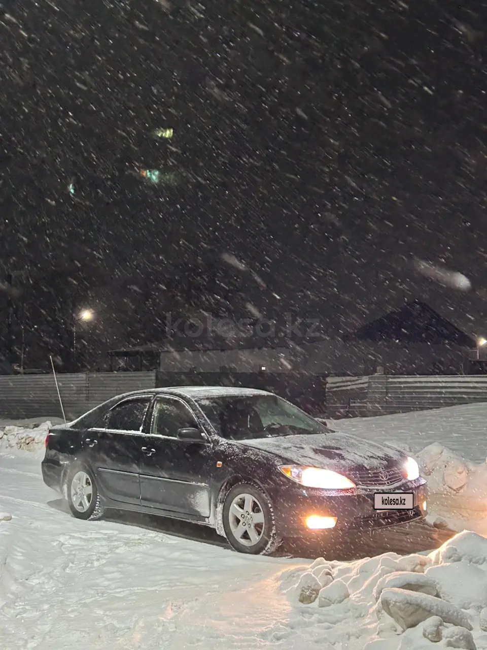 Toyota Camry, 2004
