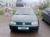 Volkswagen Golf 1999 годаfor1 550 000 тг. в Астана