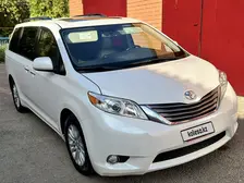 Toyota Sienna, 2015