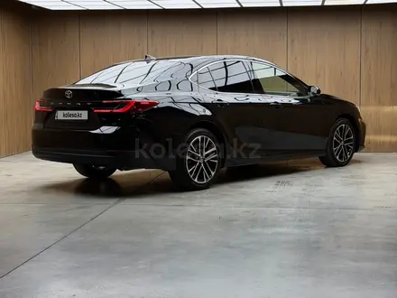 Toyota Camry Luxe 2025 года за 23 000 000 тг. в Алматы – фото 9