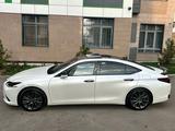 Lexus ES 250 2019 года за 25 300 000 тг. в Алматы – фото 4