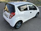 Chevrolet Spark 2013 года за 3 100 000 тг. в Караганда – фото 5