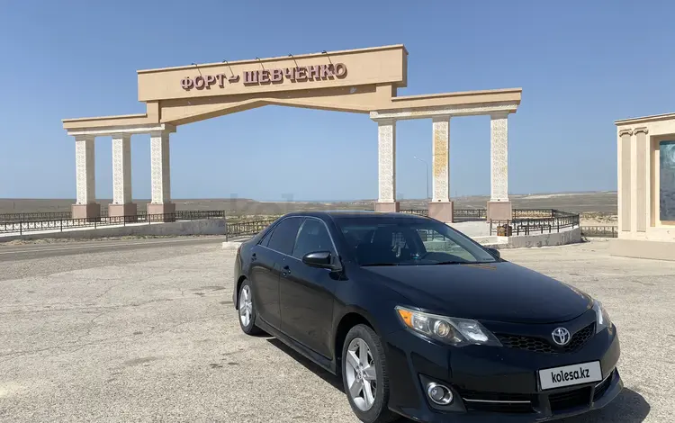 Toyota Camry 2013 года за 8 900 000 тг. в Атырау