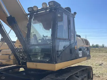 Caterpillar  324DL 2010 года за 30 000 000 тг. в Астана – фото 2