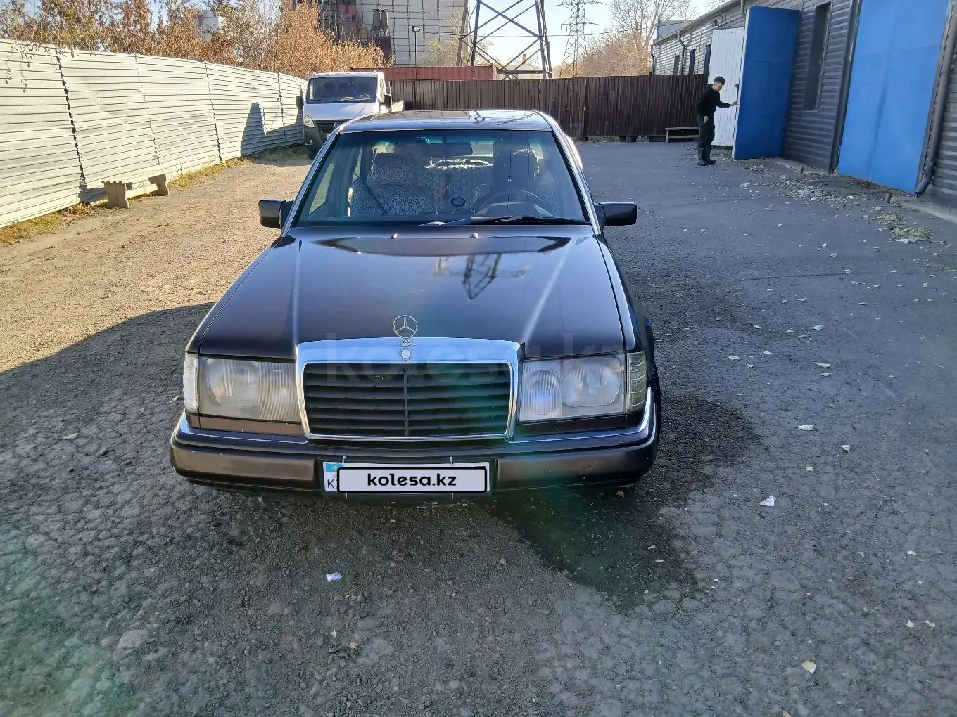 Mercedes-Benz E-Class, 1993