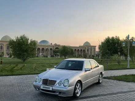 Mercedes-Benz E 320 2001 года за 6 700 000 тг. в Туркестан – фото 5