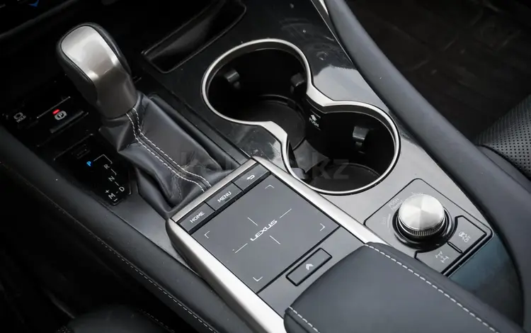 Lexus RX 350 2022 года за 29 000 000 тг. в Алматы