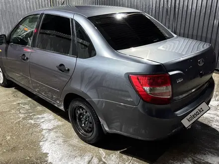 ВАЗ (Lada) Granta 2190 2018 года за 3 000 000 тг. в Семей – фото 2