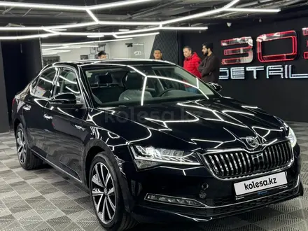Skoda Superb Selection FWD 2025 года за 16 700 000 тг. в Алматы