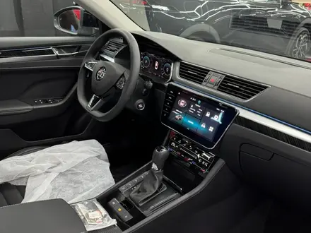 Skoda Superb Selection FWD 2025 года за 16 700 000 тг. в Алматы – фото 13