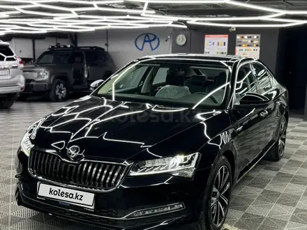 Skoda Superb Selection FWD 2025 года за 16 700 000 тг. в Алматы – фото 3