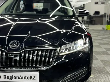 Skoda Superb Selection FWD 2025 года за 16 700 000 тг. в Алматы – фото 4