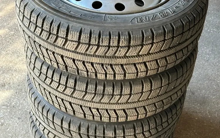 185/65 R14 Зимние шины с дисками (4*98 ВАЗ) за 85 000 тг. в Усть-Каменогорск