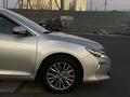 Toyota Camry 2018 года за 14 500 000 тг. в Шымкент – фото 9