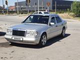 Mercedes-Benz E 200 1992 года за 2 000 000 тг. в Шымкент