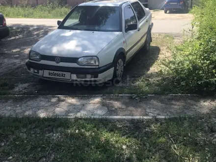 Volkswagen Vento 1993 года за 800 000 тг. в Аксай