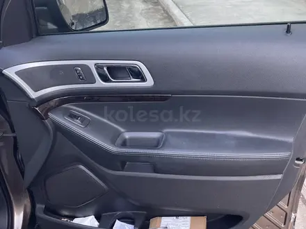 Ford Explorer 2014 года за 13 000 000 тг. в Алматы – фото 15