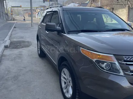 Ford Explorer 2014 года за 13 000 000 тг. в Алматы – фото 3