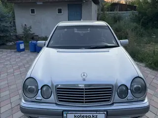 Mercedes-Benz E 280