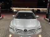 Toyota Camry 2011 года за 5 400 000 тг. в Шымкент – фото 2
