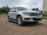 Volkswagen Tiguan 2012 года за 6 200 000 тг. в Астана – фото 3