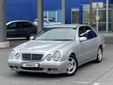 Mercedes-Benz E 200 2000 года за 3 700 000 тг. в Шымкент – фото 2