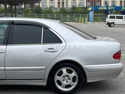 Mercedes-Benz E 200 2000 года за 3 500 000 тг. в Шымкент – фото 9