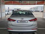 Hyundai Elantra 2018 годаүшін4 400 000 тг. в Алматы – фото 5