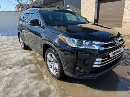 Toyota Highlander 2015 года за 14 500 000 тг. в Уральск – фото 3