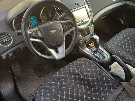 Chevrolet Cruze 2015 года за 4 500 000 тг. в Караганда – фото 2