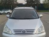 Toyota Avensis Verso 2002 годаүшін6 500 000 тг. в Алматы