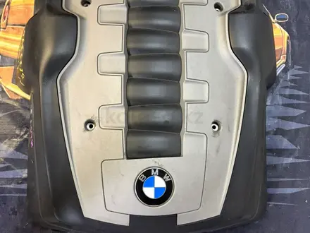 Декоративная крышка двигателя BMW N62 B40 за 20 000 тг. в Астана
