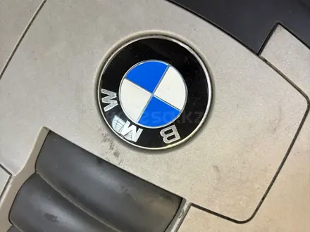 Декоративная крышка двигателя BMW N62 B40 за 20 000 тг. в Астана – фото 2