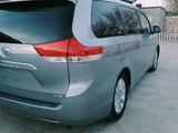 Toyota Sienna 2014 года за 10 000 000 тг. в Жанаозен – фото 3