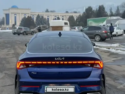 Kia K5 2022 года за 12 900 000 тг. в Алматы – фото 3