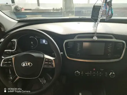 Kia Sorento 2018 года за 11 600 000 тг. в Актобе – фото 8