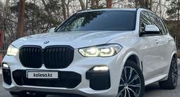 BMW X5 2019 года за 28 500 000 тг. в Алматы – фото 2