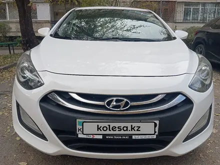 Hyundai Elantra 2014 года за 6 250 000 тг. в Алматы – фото 2