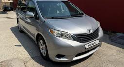 Toyota Sienna 2012 года за 12 300 000 тг. в Алматы – фото 4