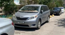 Toyota Sienna 2012 года за 12 300 000 тг. в Алматы