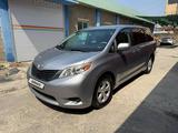 Toyota Sienna 2012 года за 12 300 000 тг. в Алматы – фото 2