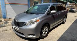 Toyota Sienna 2012 года за 12 300 000 тг. в Алматы – фото 2