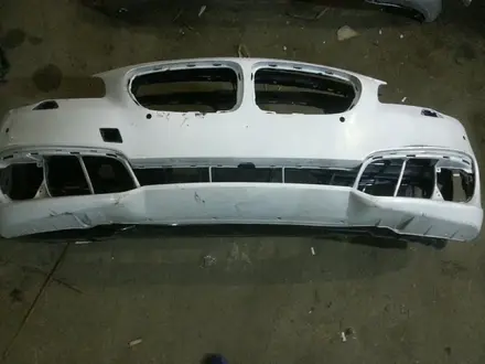 Бампер BMW f10 рестаил голый за 80 000 тг. в Алматы